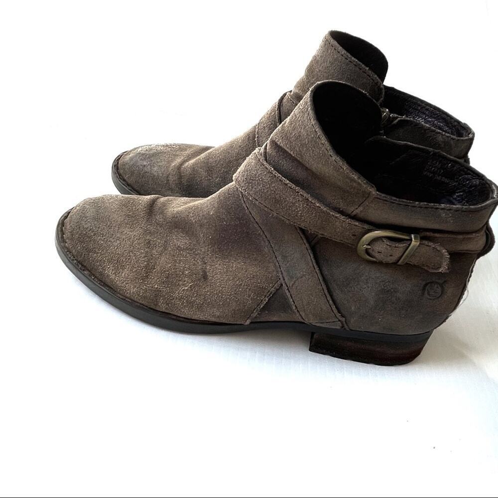 Born Trinculo distressed leather ankle bootie short boot size 8.5